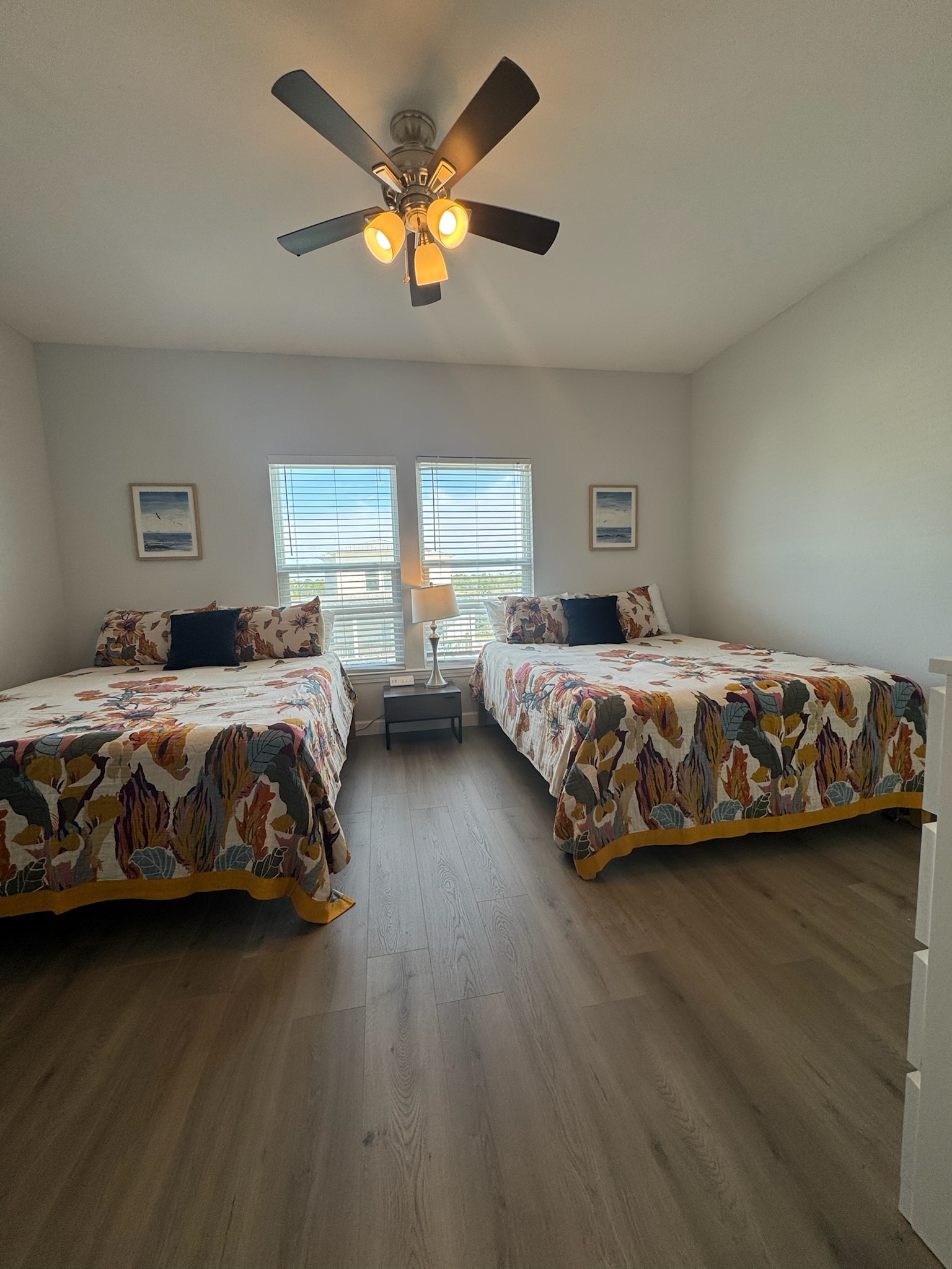 Double queen bedroom