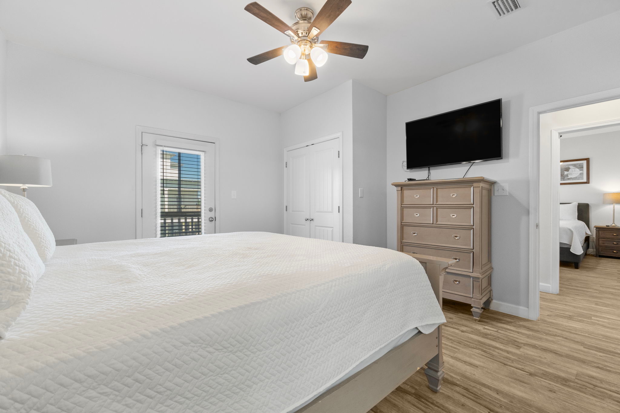 Queen bedroom with TV