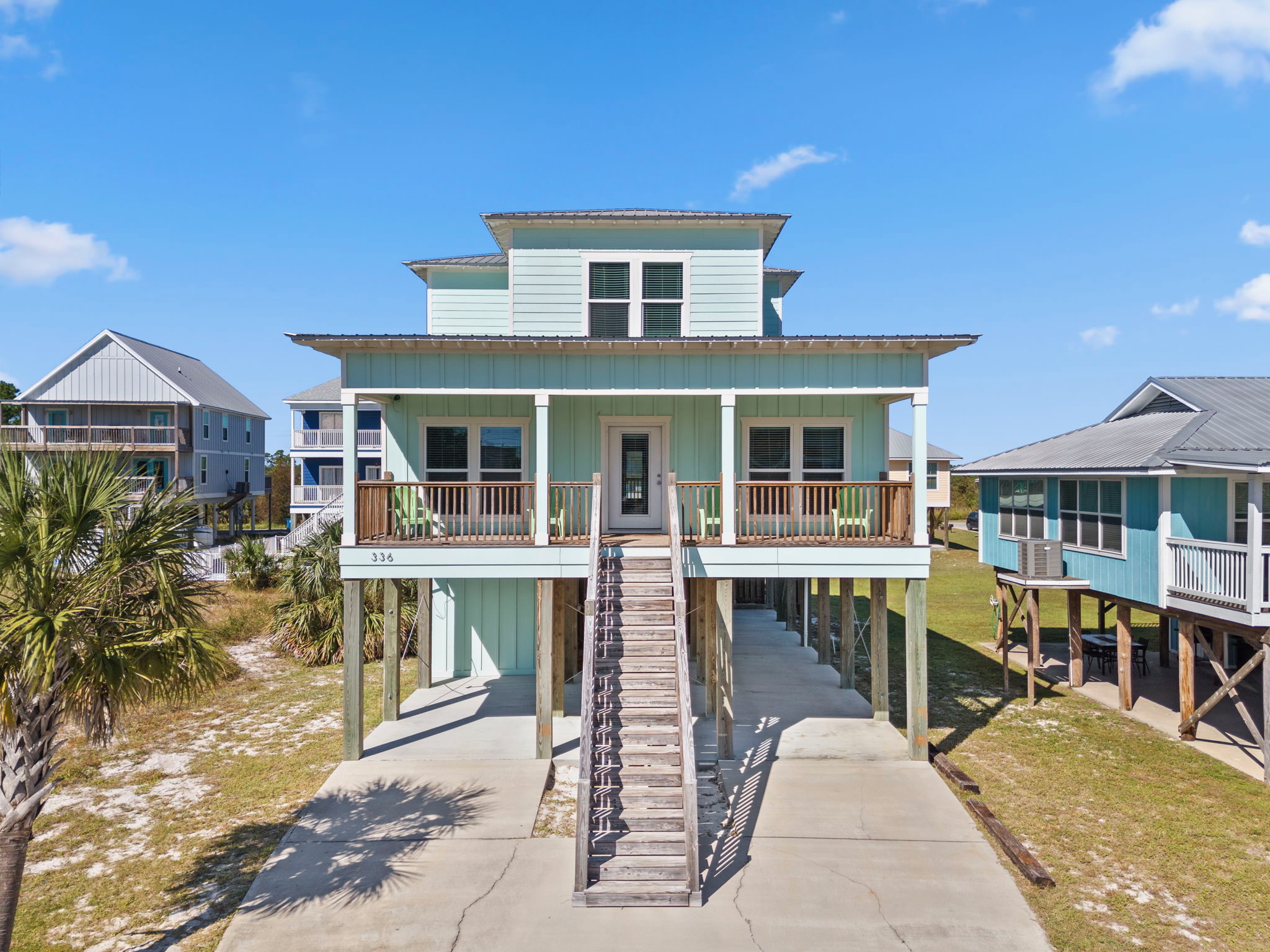 Seafoam Sands — front exterior